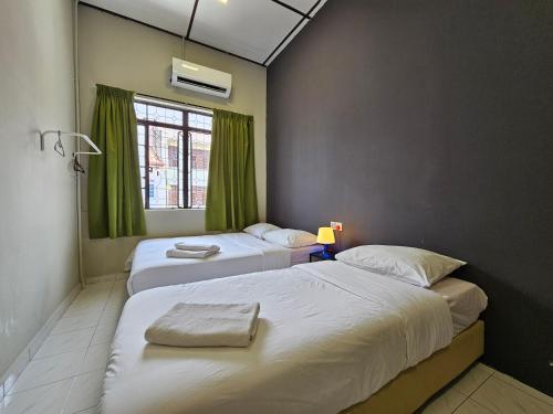 room at lebuh armenian georgetown city center