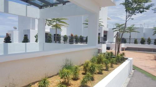 prestige sky riverfront