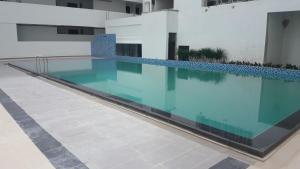prestige sky riverfront
