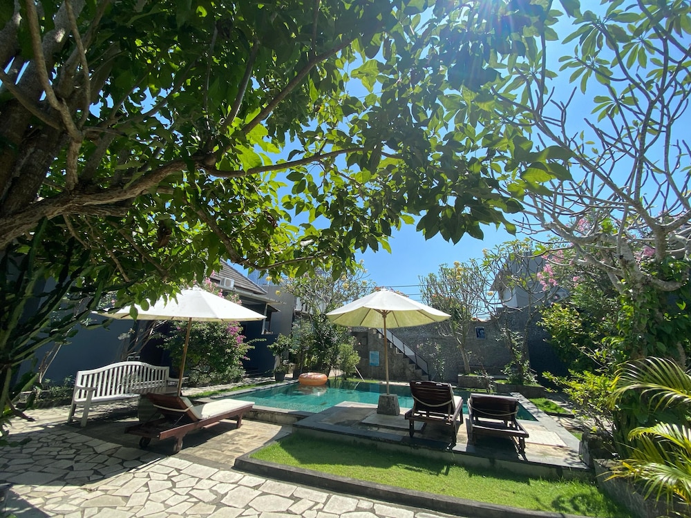 sriyana uluwatu