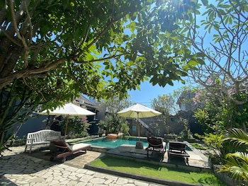 sriyana uluwatu