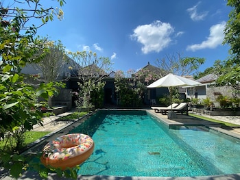 sriyana uluwatu