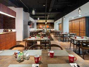 hotel neo gading solo