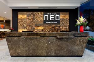 hotel neo gading solo