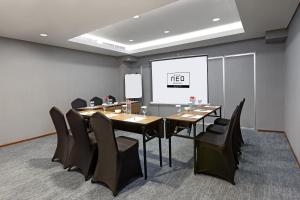 hotel neo gading solo