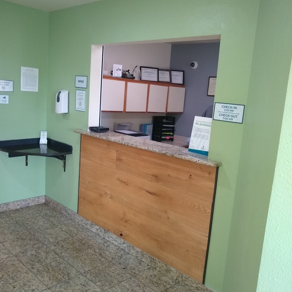 woodspring suites holland grand rapids