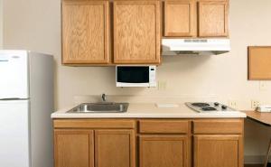 woodspring suites holland grand rapids
