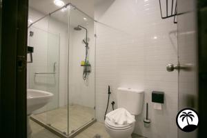 paradise suite at kk times square beside imago