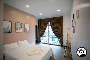 paradise suite at kk times square beside imago