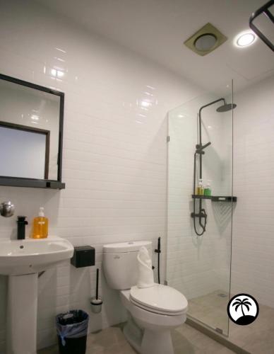 paradise suite at kk times square beside imago