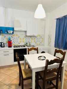 cartari apartament