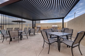 home2 suites by hilton las vegas southwest i 215 curve