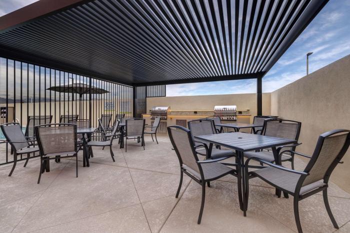 home2 suites by hilton las vegas southwest i 215 curve