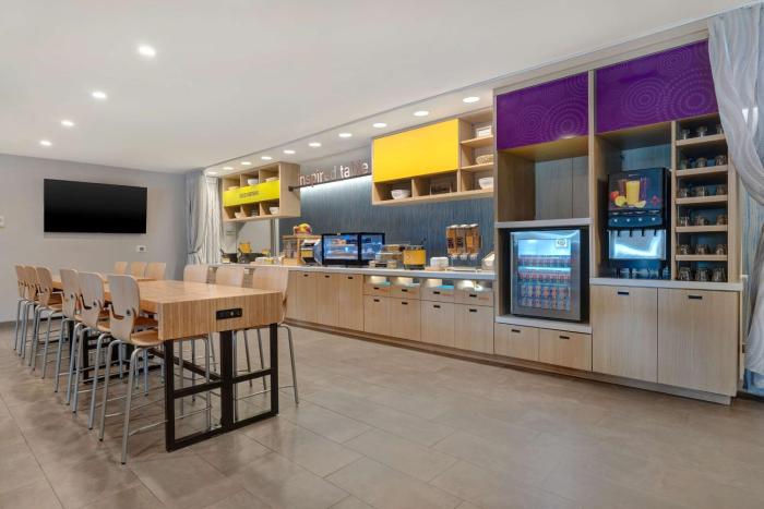 home2 suites by hilton las vegas southwest i 215 curve