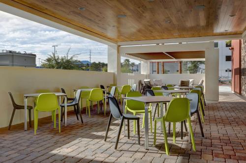 home2 suites by hilton las vegas southwest i 215 curve