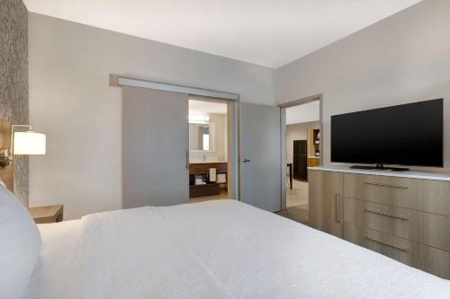 home2 suites by hilton las vegas southwest i 215 curve
