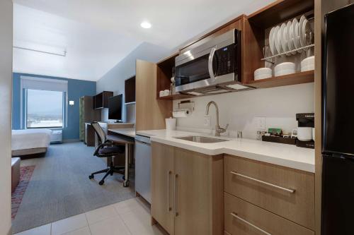 home2 suites by hilton las vegas southwest i 215 curve
