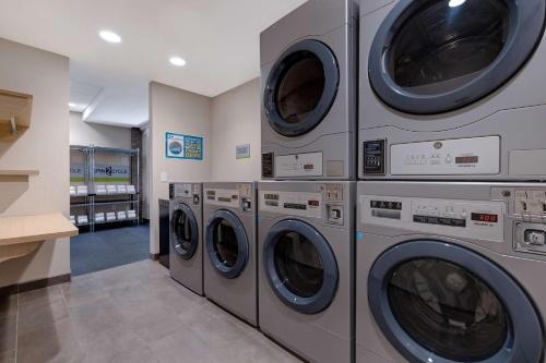 home2 suites by hilton las vegas southwest i 215 curve