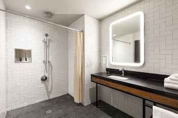 hyatt centric ville marie montreal