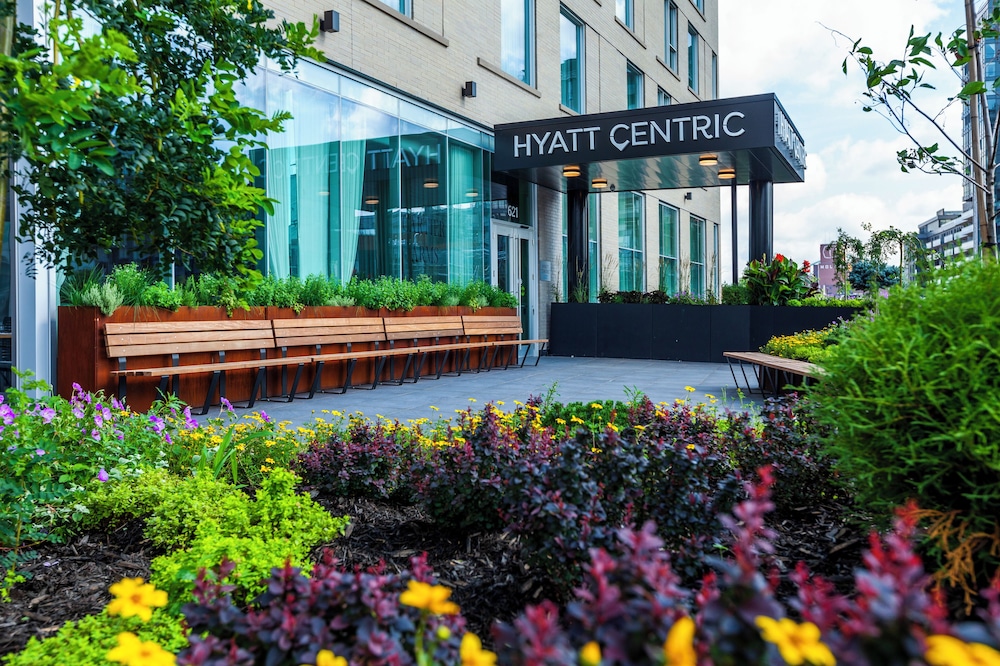 hyatt centric ville marie montreal