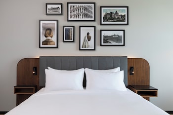 hyatt centric ville marie montreal