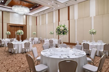 delta hotels city center doha