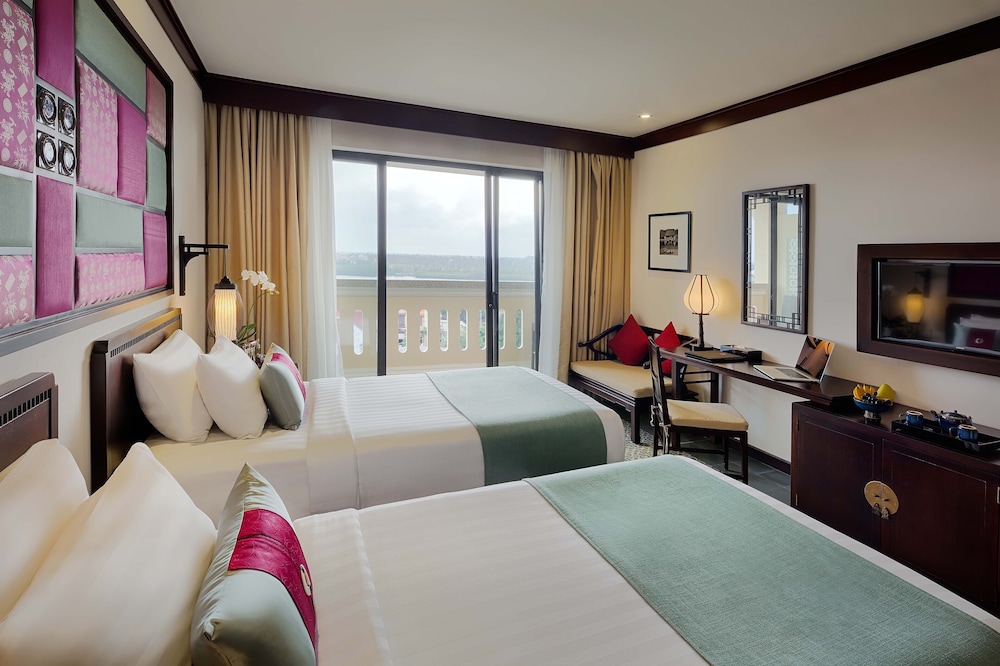 wyndham garden hoi an