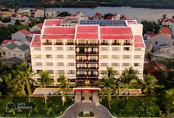 wyndham garden hoi an