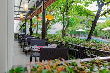 wyndham garden hoi an