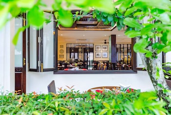 wyndham garden hoi an