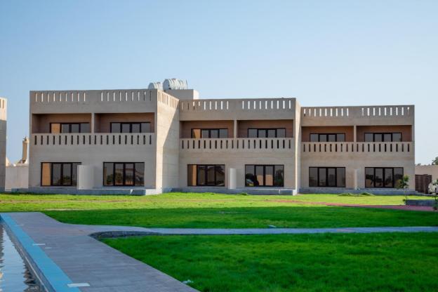 continent hotel al uqayr