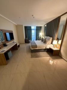 continent hotel al uqayr