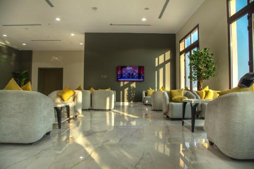 continent hotel al uqayr