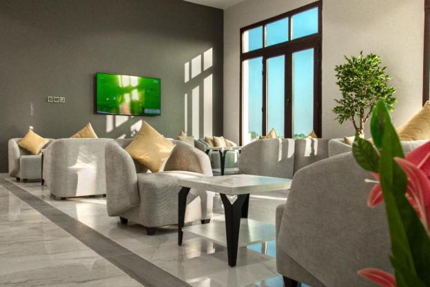 continent hotel al uqayr