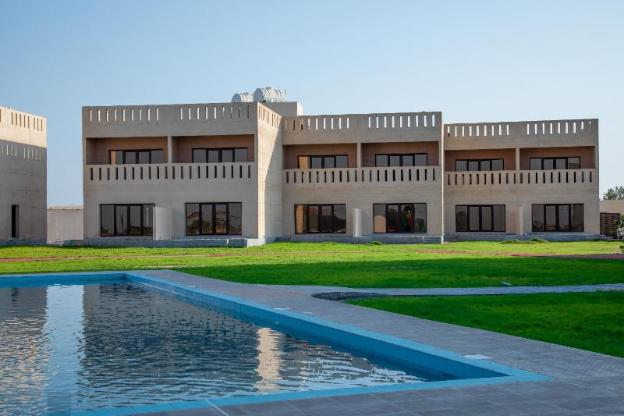 continent hotel al uqayr