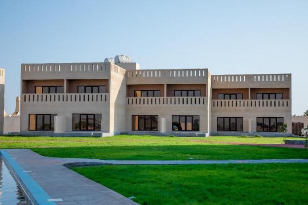 continent hotel al uqayr