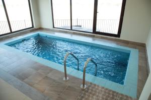 continent hotel al uqayr