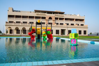 Continent Hotel Al Uqayr,,3 star