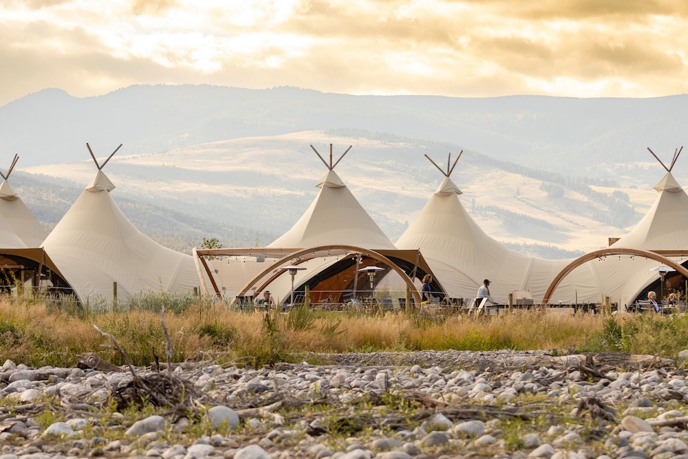 under canvas north yellowstone paradise valley