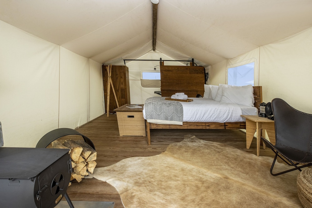 under canvas north yellowstone paradise valley