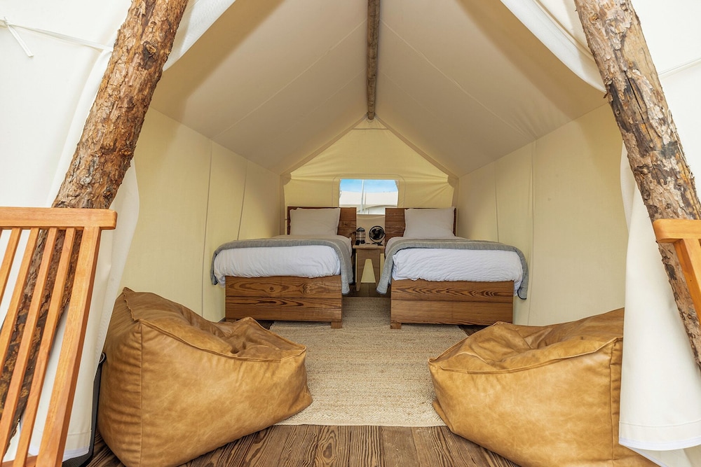 under canvas north yellowstone paradise valley