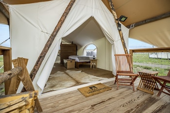 under canvas north yellowstone paradise valley