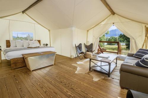 under canvas north yellowstone paradise valley