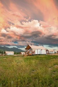 under canvas north yellowstone paradise valley