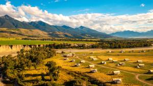 under canvas north yellowstone paradise valley
