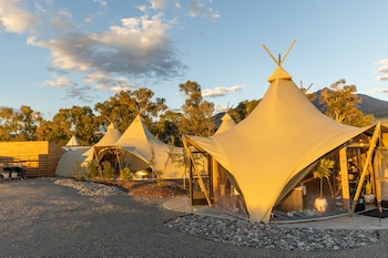 under canvas north yellowstone paradise valley