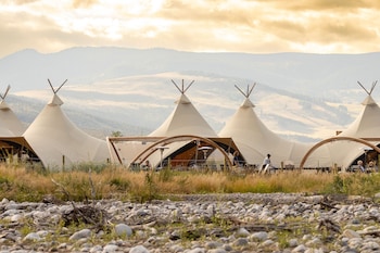 under canvas north yellowstone paradise valley