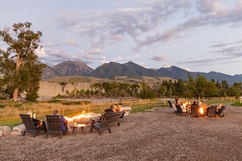under canvas north yellowstone paradise valley