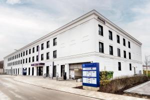 premier inn regensburg city centre