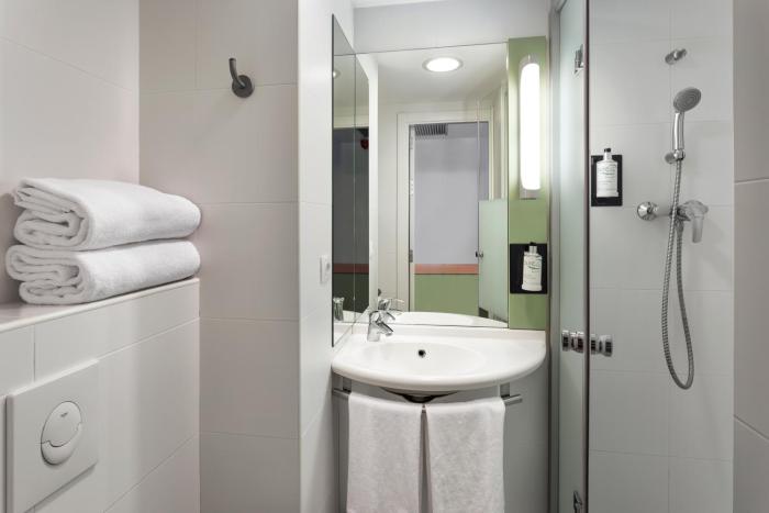 bandb hostal zaragoza plaza mozart
